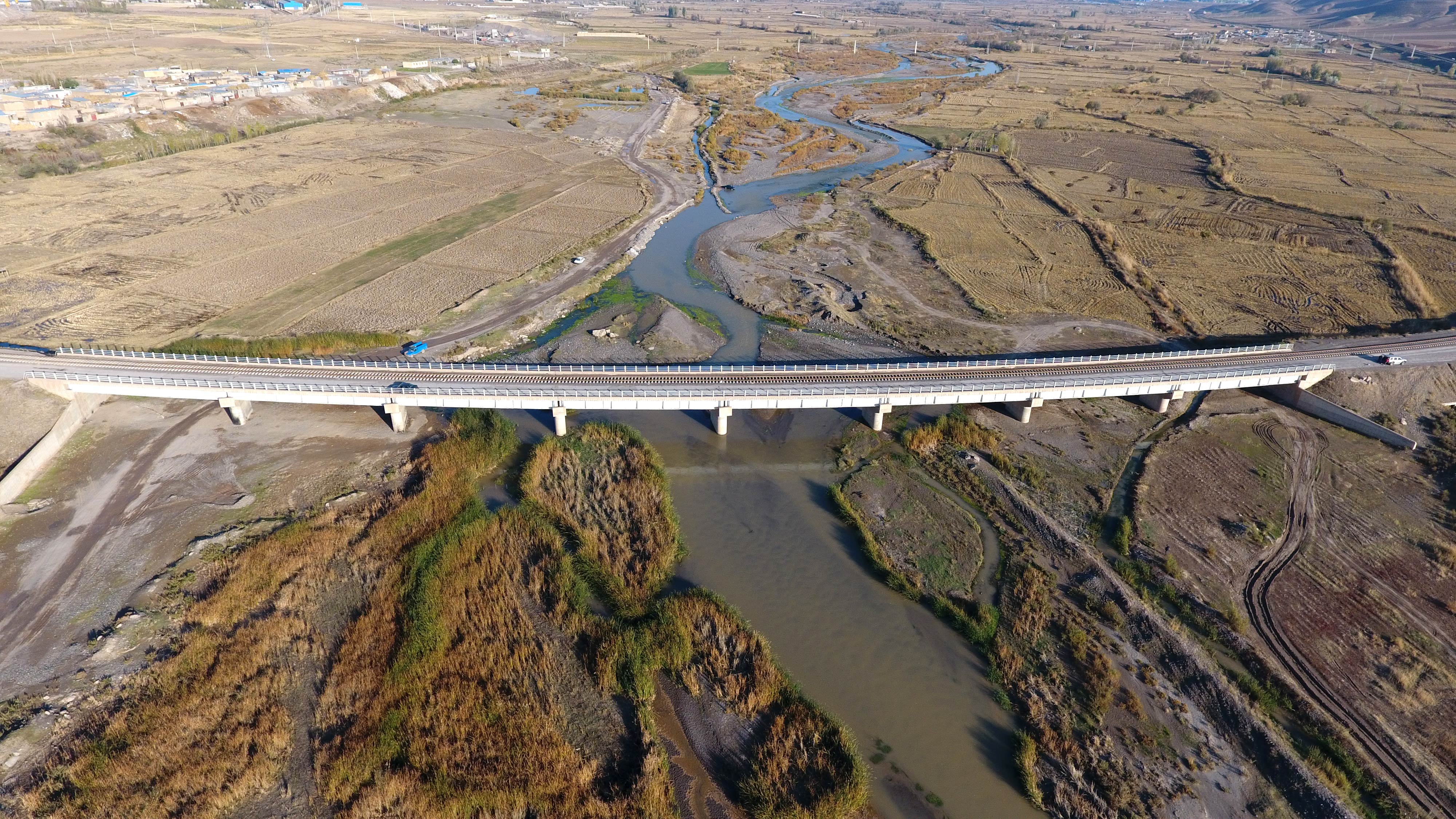 پروژه زیرسازی قطعه یک راه آهن میانه-بستان آباد-تبریز